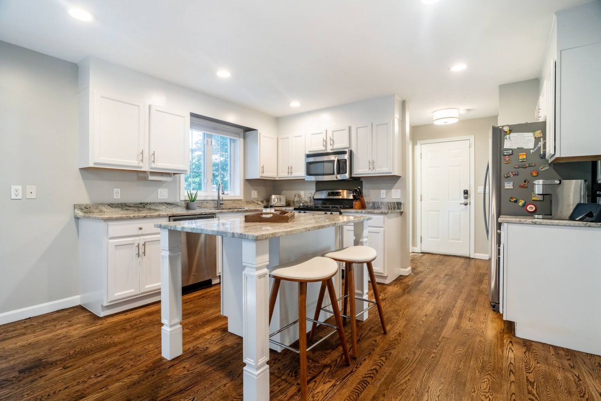Beautiful home next train station close to boston — photo 4
