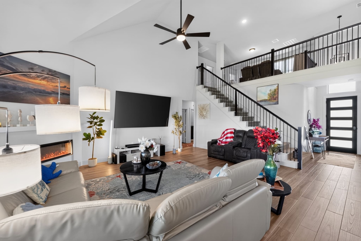 5BR Family Escape | Theater + Pond Views — photo 2